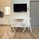Studio Dans Le Village D\'Auteuil Paris 16