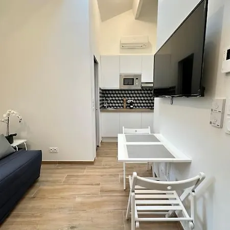 Dans Le Village D'auteuil 16 Appartamento *